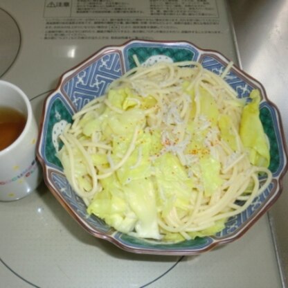 鷹の爪と大蒜がなかったので一味唐辛子とチューブにんにくで代用★美味しく頂きました♡素適なレシピに感謝です！！